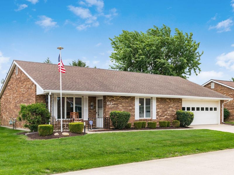 612 Circle Drive , London, OH 43140 Photo 3