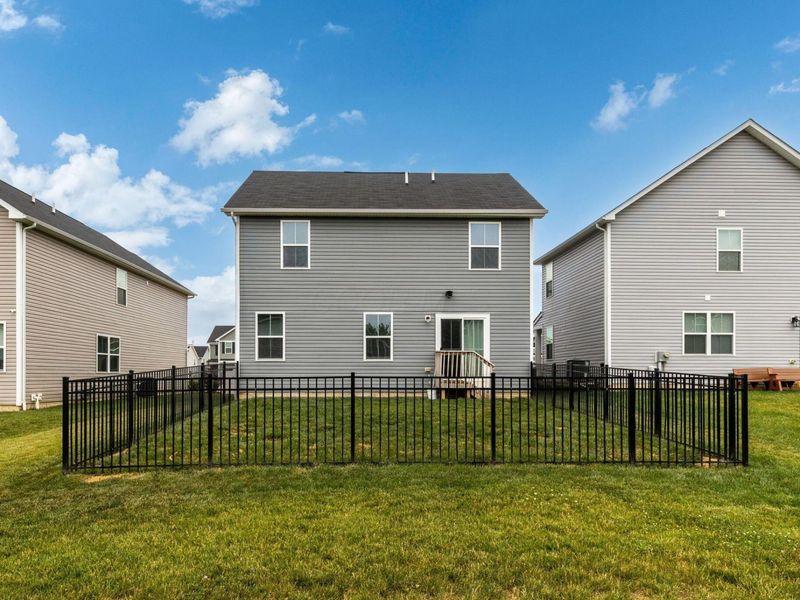 8561 Greengate Boulevard , Canal Winchester, OH 43110 Photo 34