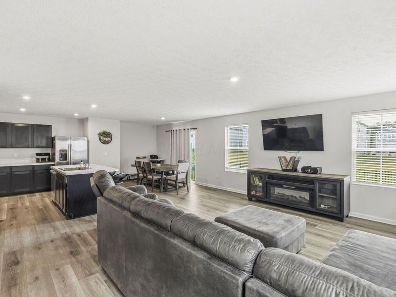 8561 Greengate Boulevard , Canal Winchester, OH 43110 Photo 5