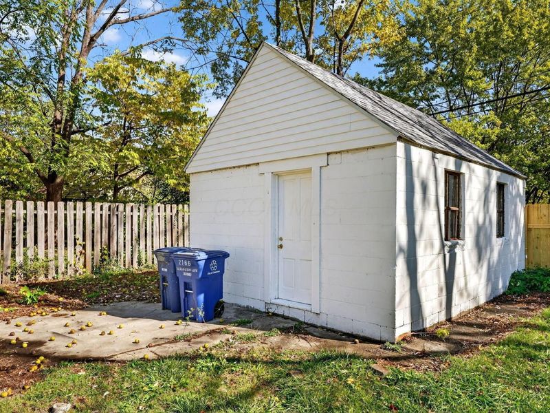 2166 Lexington Avenue , Columbus, OH 43211 Photo 11