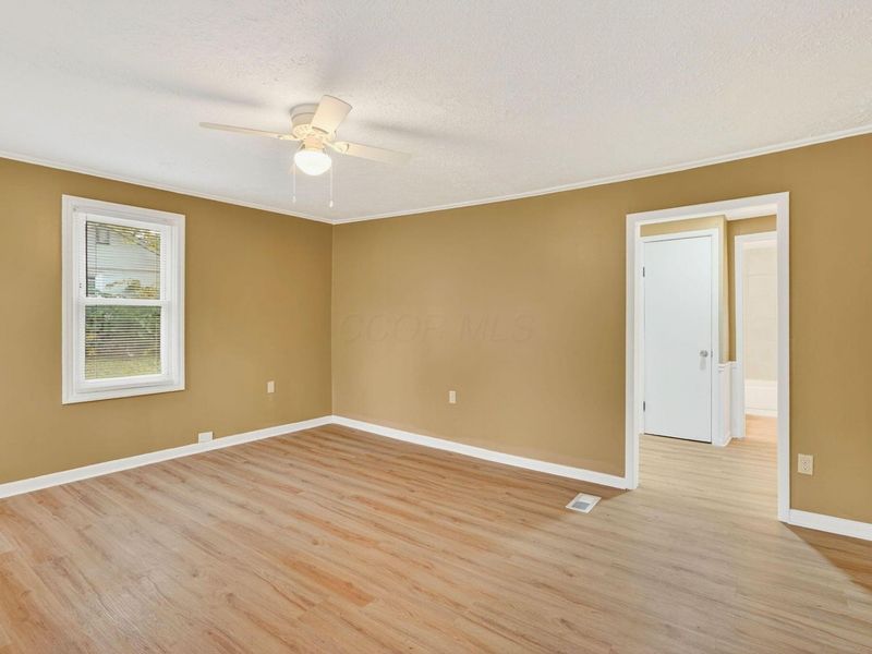 2166 Lexington Avenue , Columbus, OH 43211 Photo 17