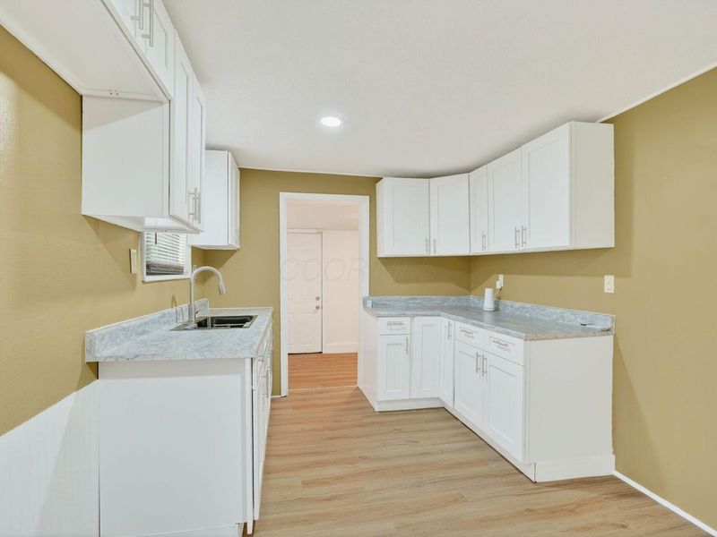 2166 Lexington Avenue , Columbus, OH 43211 Photo 24