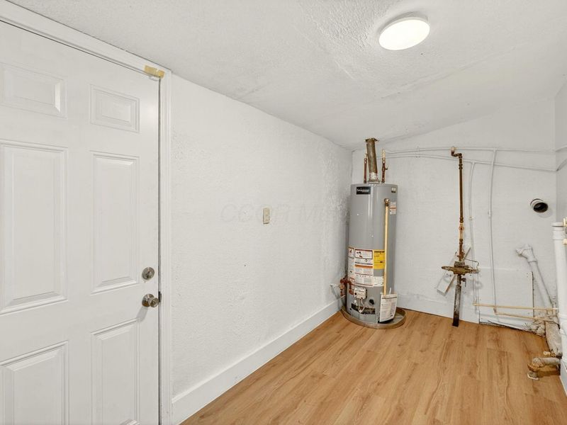 2166 Lexington Avenue , Columbus, OH 43211 Photo 31