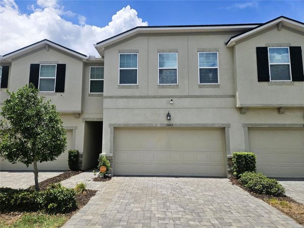 19403 BLUE POND DRIVE , LUTZ, FL 33558