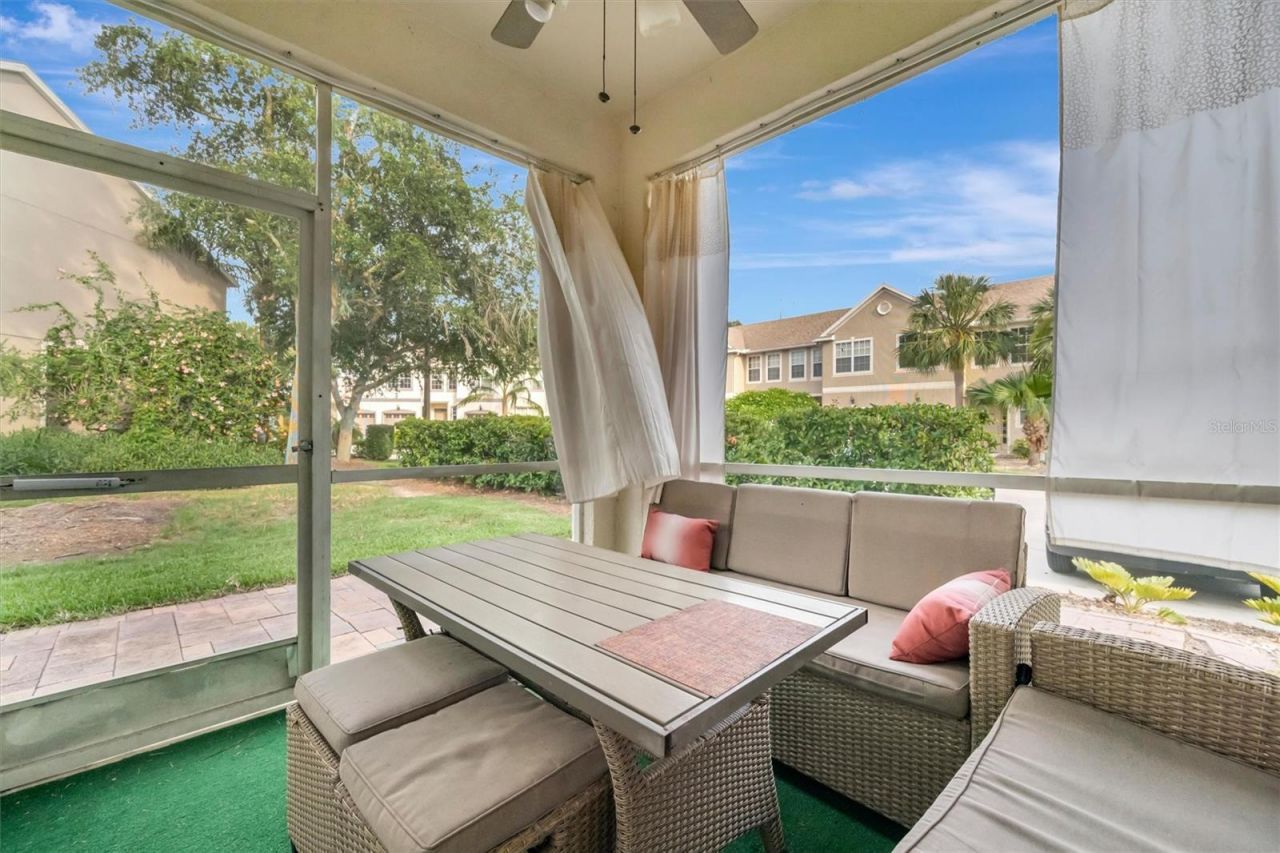 547 Black Lion Drive Ne, Saint Petersburg, FL 33716 Photo