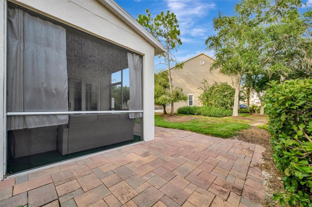 547 Black Lion Drive Ne, Saint Petersburg, FL 33716 Photo
