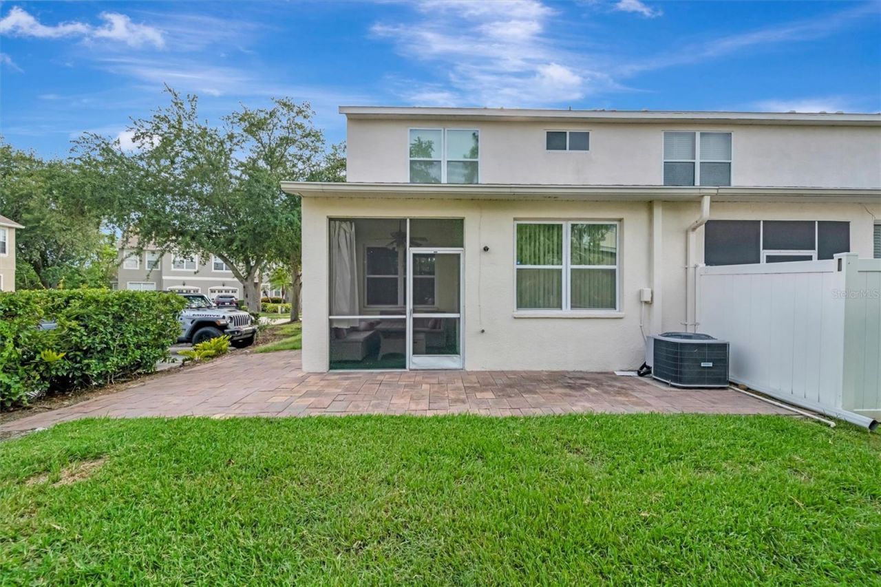547 Black Lion Drive Ne, Saint Petersburg, FL 33716 Photo