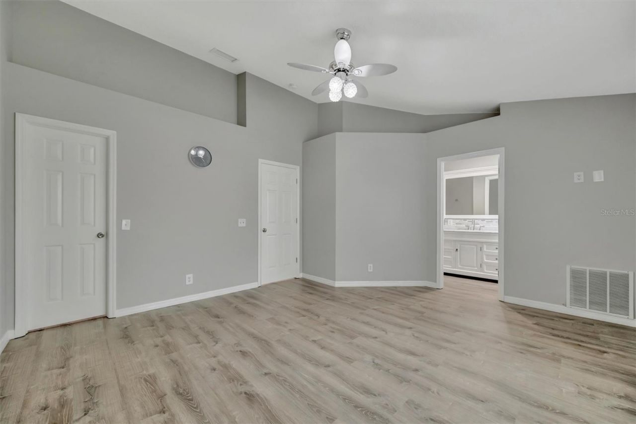 547 Black Lion Drive Ne, Saint Petersburg, FL 33716 Photo