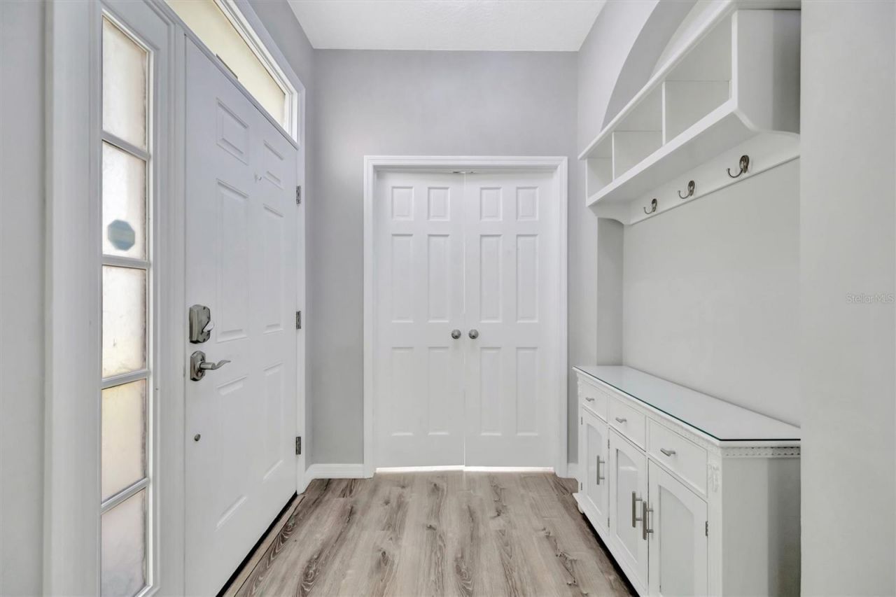 547 Black Lion Drive Ne, Saint Petersburg, FL 33716 Photo