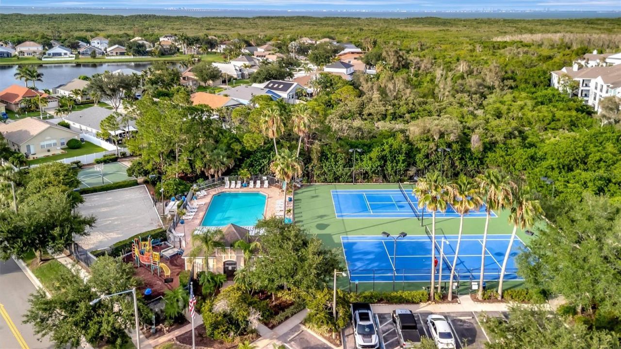 547 Black Lion Drive Ne, Saint Petersburg, FL 33716 Photo