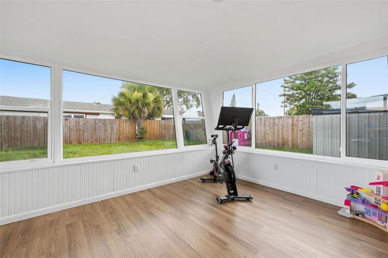 9851 52nd Street N, Pinellas Park, FL 33782 Photo