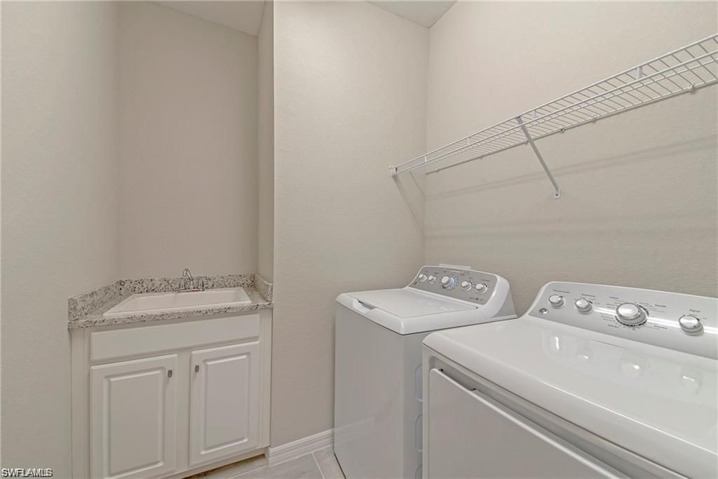 10284 Livorno Dr, Fort Myers, FL 33913 Photo