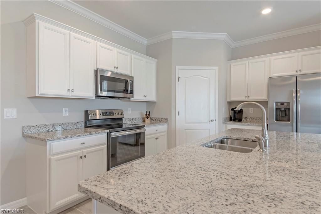 10284 Livorno Dr, Fort Myers, FL 33913 Photo