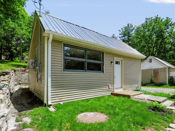 8146 Market, Stinesville, IN 47464