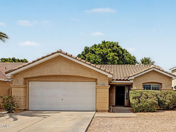 1014 W LEAH Lane, Gilbert, AZ 85233