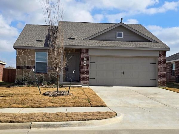 2009 Derby Lane, Aubrey, TX 76227