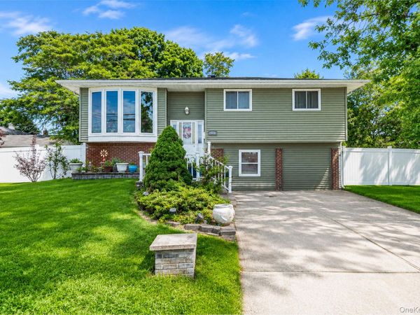 23 Ehler Street, Brentwood, NY 11717