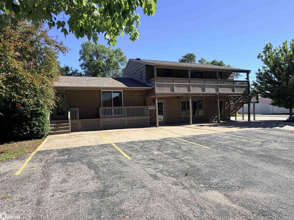 101 N 16Th Street, Fairfield, IA 52556