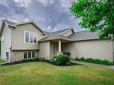 807 23rd St Circle NE, Kasson, MN 55944