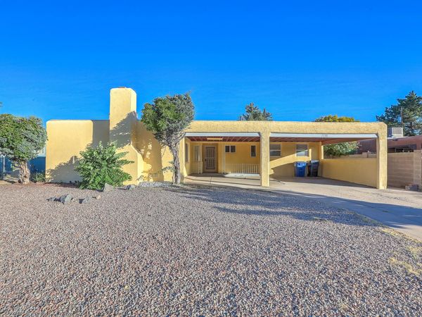 7738 Haines Avenue NE, Albuquerque, NM 87110