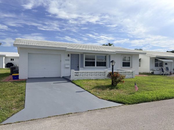 1009 SW 3rd Way SW, Boynton Beach, FL 33426