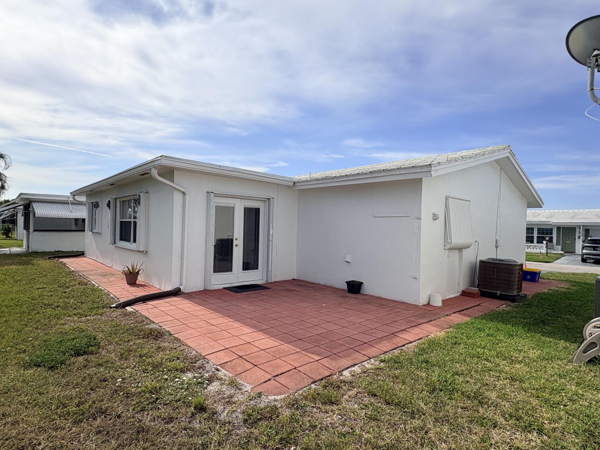 1009 SW 3rd Way, Boynton Beach, FL 33426 Photo
