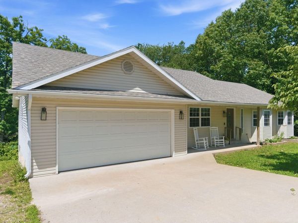 1142 US Highway 160 , Reeds Spring, MO 65737