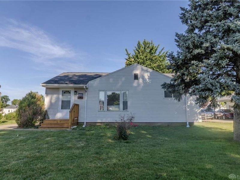 345 Murchison Lane, Riverside, OH 45431 Photo 1
