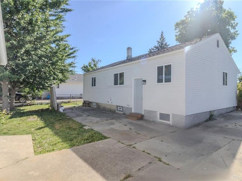 345 Murchison Lane, Riverside, OH 45431 Photo 4