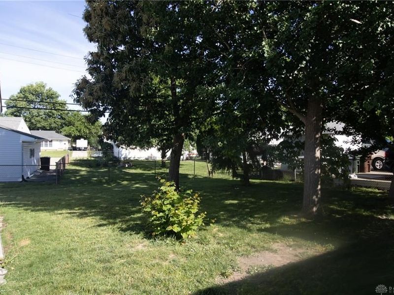 345 Murchison Lane, Riverside, OH 45431 Photo 5
