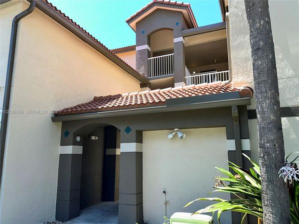 460 S Park Rd , Unit 6-203, Hollywood, FL 33021