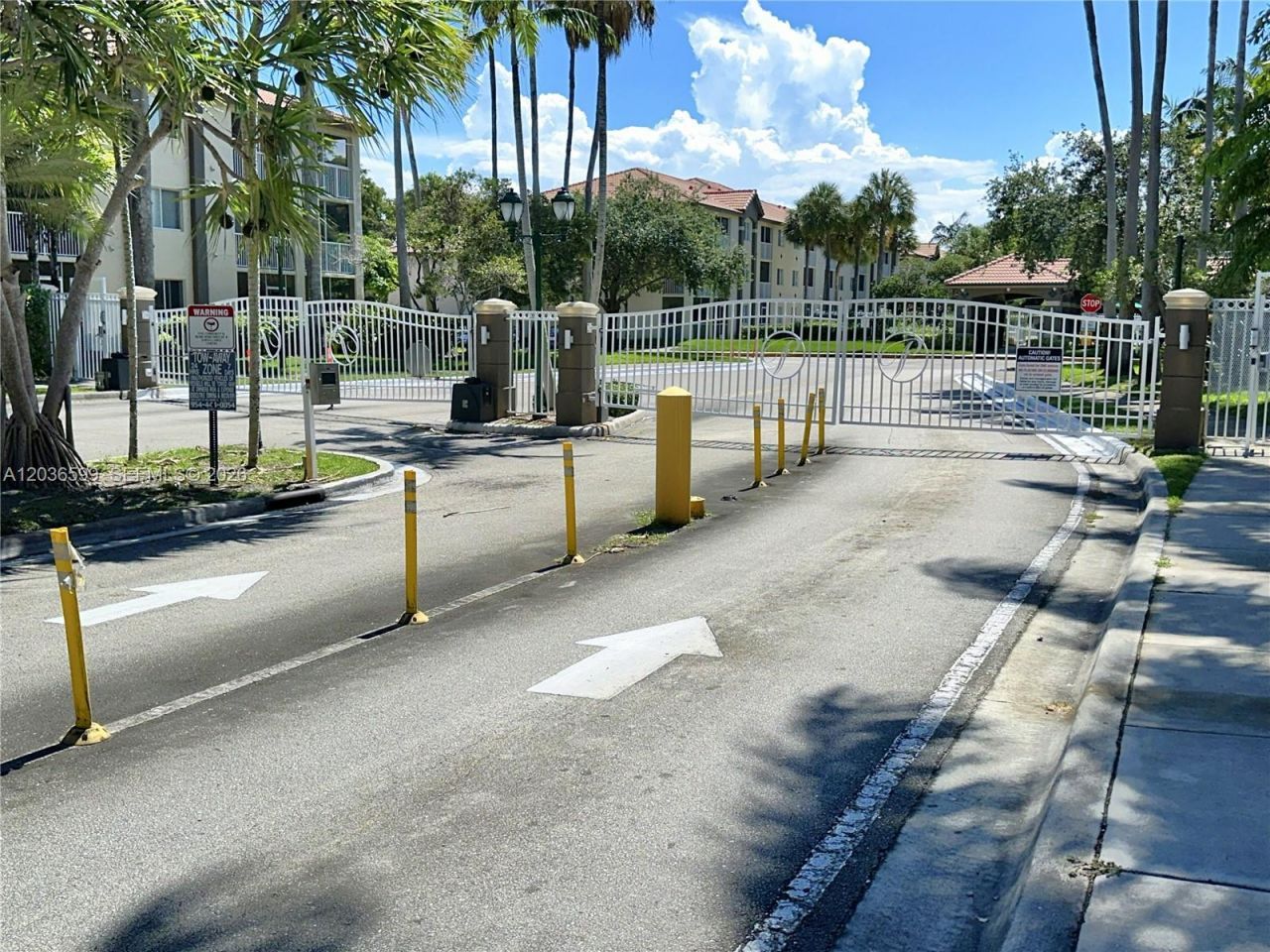 460 S Park Rd , Unit 6-203, Hollywood, FL 33021 Photo