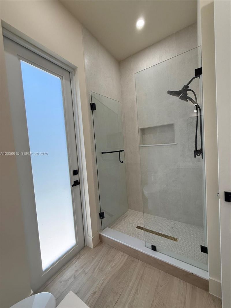 3326 Elizabeth St , Miami, FL 33133 Photo