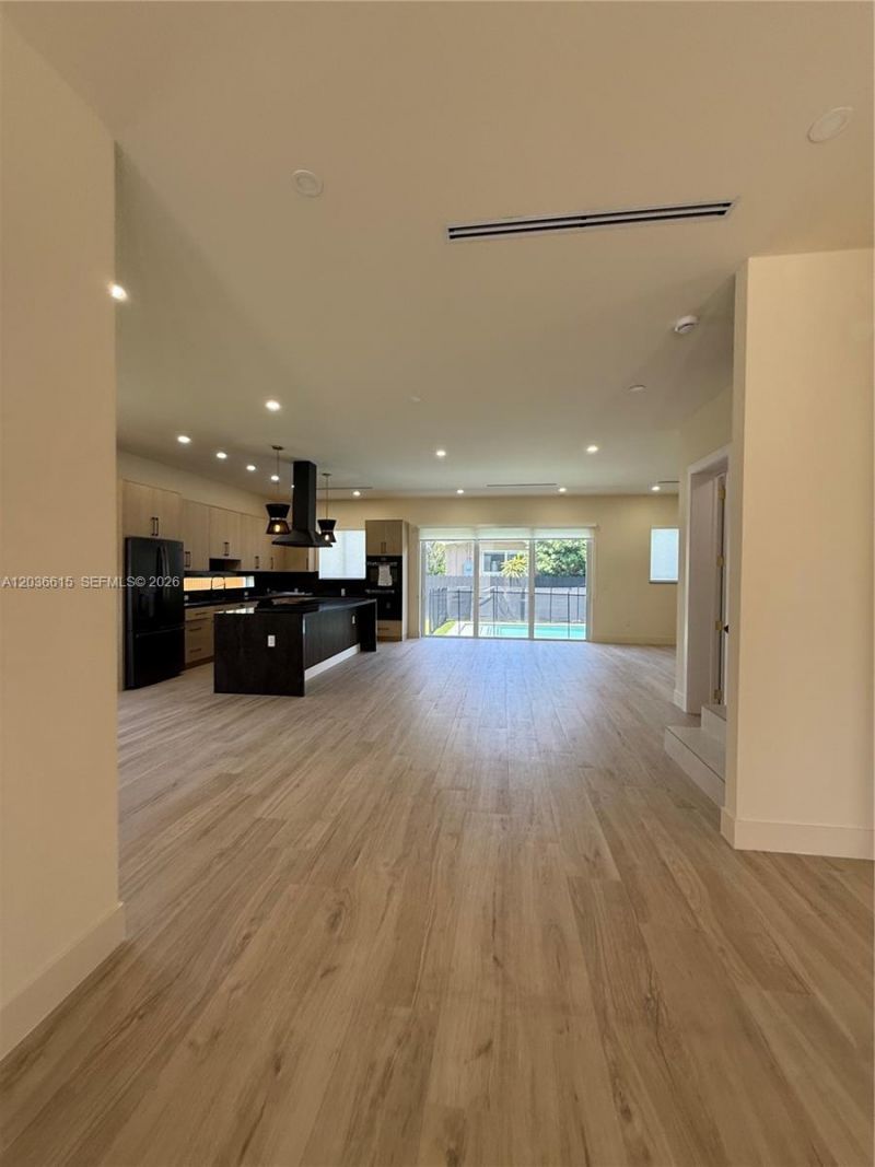 3326 Elizabeth St , Miami, FL 33133 Photo