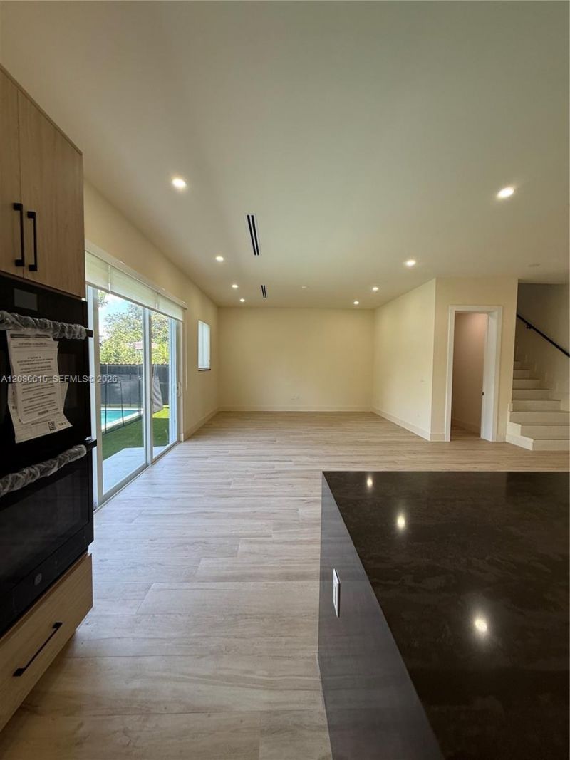 3326 Elizabeth St , Miami, FL 33133 Photo