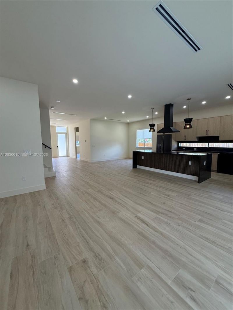 3326 Elizabeth St , Miami, FL 33133 Photo