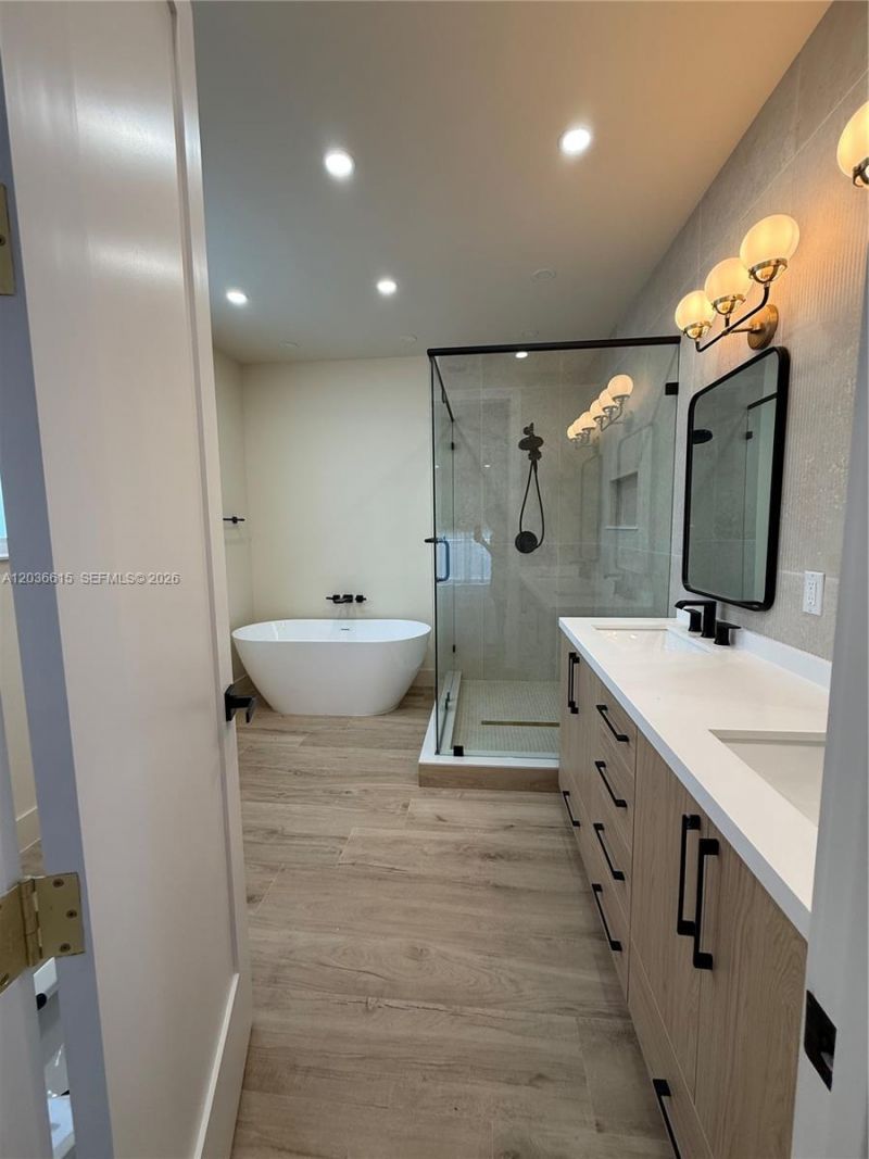 3326 Elizabeth St , Miami, FL 33133 Photo