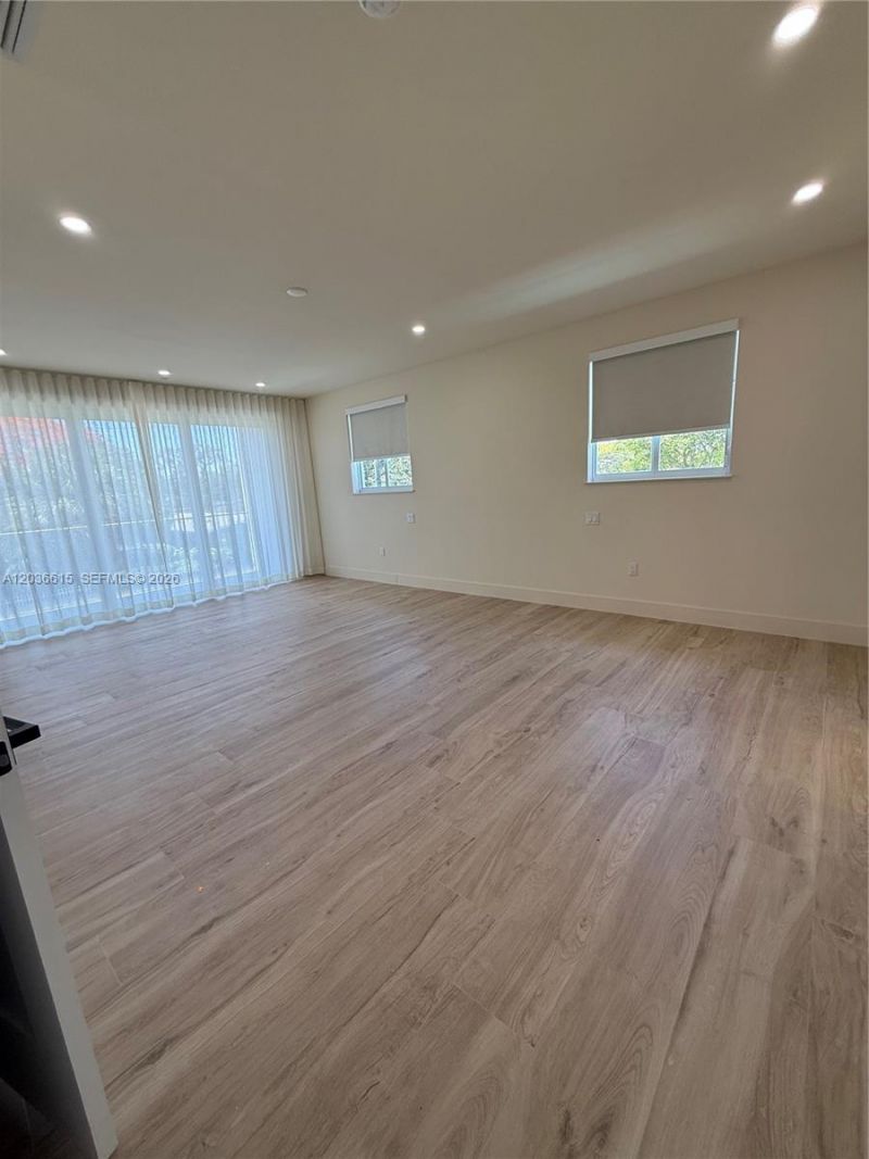 3326 Elizabeth St , Miami, FL 33133 Photo