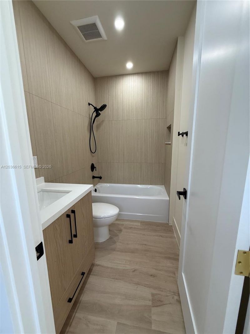 3326 Elizabeth St , Miami, FL 33133 Photo