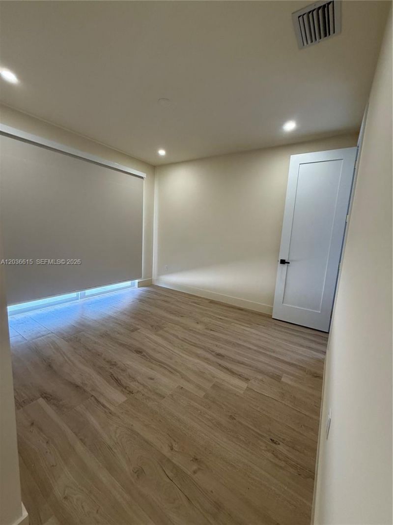 3326 Elizabeth St , Miami, FL 33133 Photo