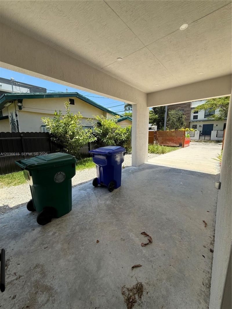 3326 Elizabeth St , Miami, FL 33133 Photo