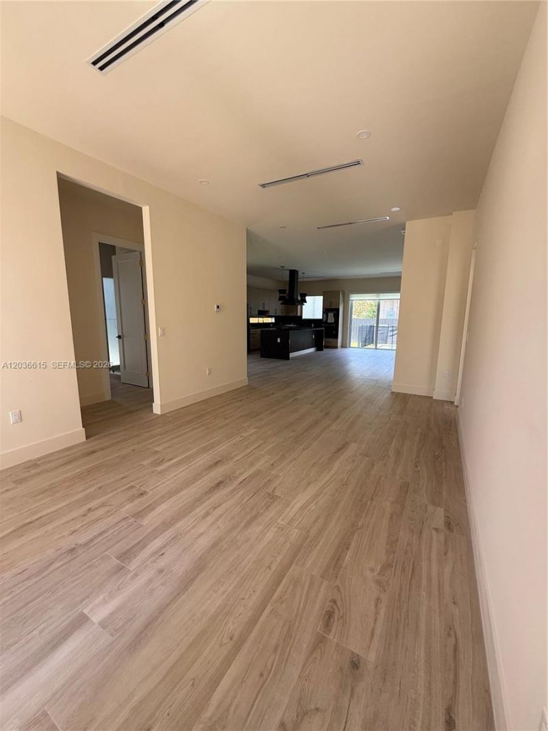 3326 Elizabeth St , Miami, FL 33133 Photo