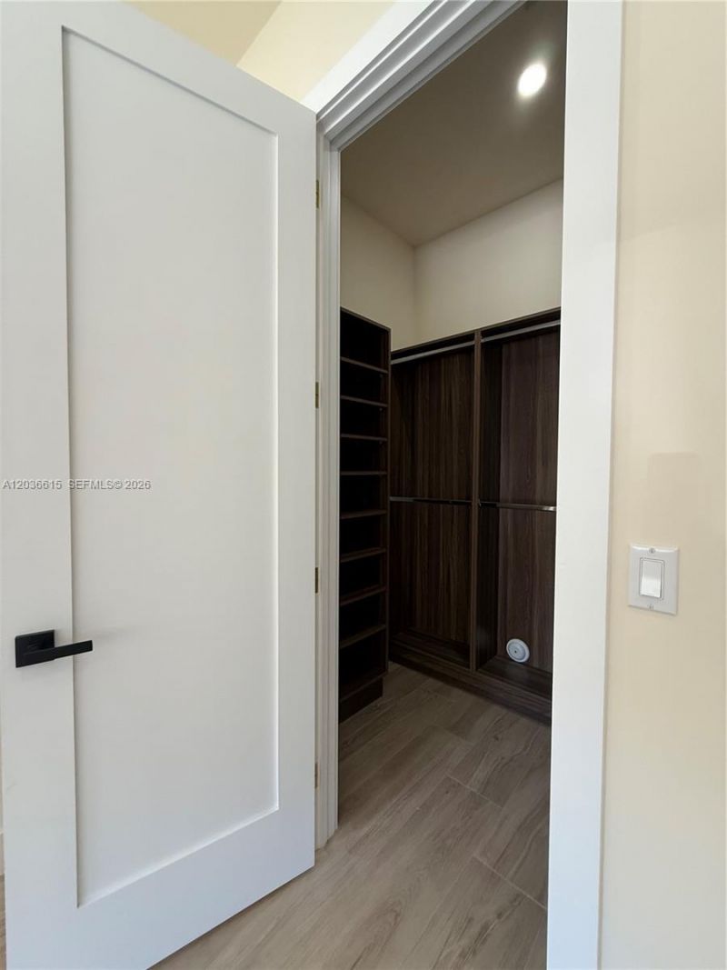 3326 Elizabeth St , Miami, FL 33133 Photo