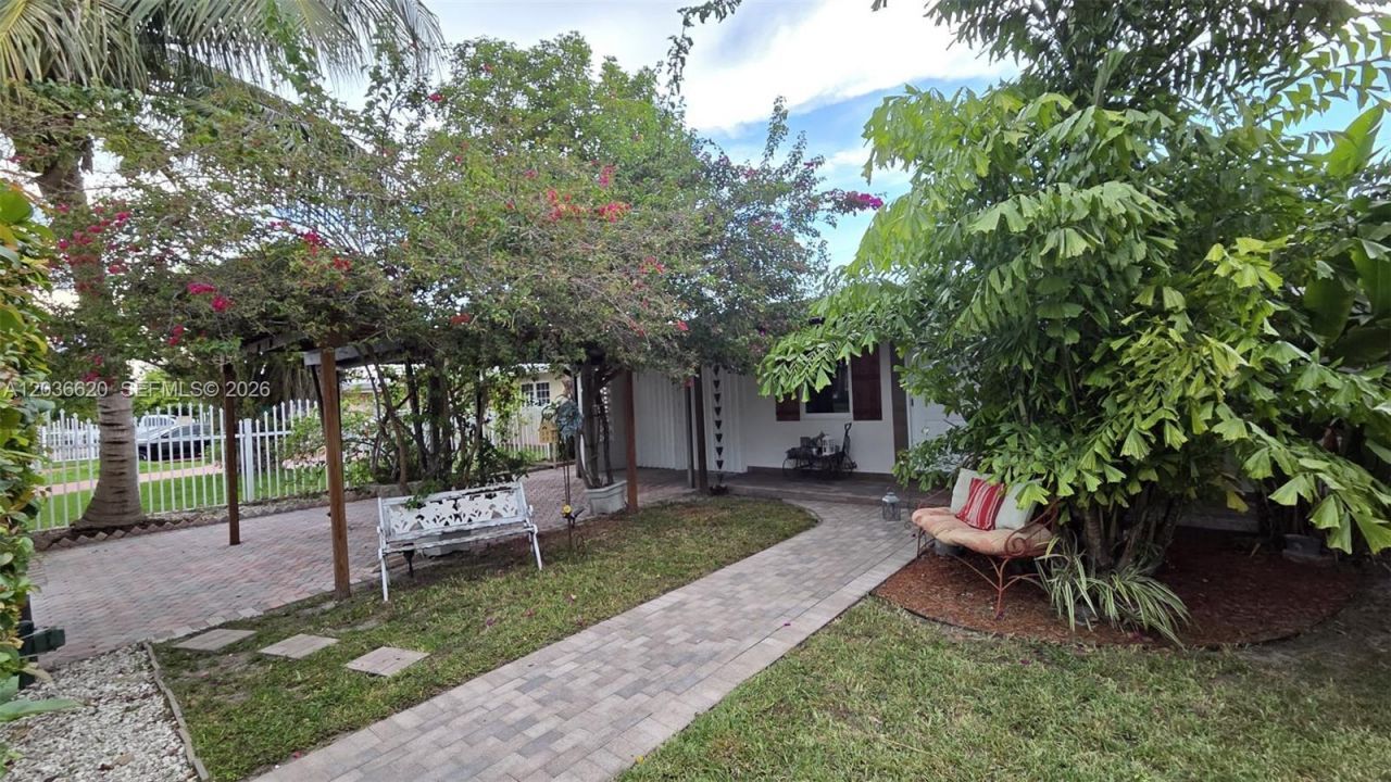 3511 SW 105th Ct, Miami, FL 33165 Photo