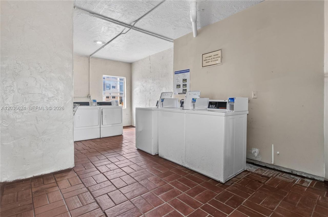 6070 W 18th Ave, Unit 209, Hialeah, FL 33012 Photo