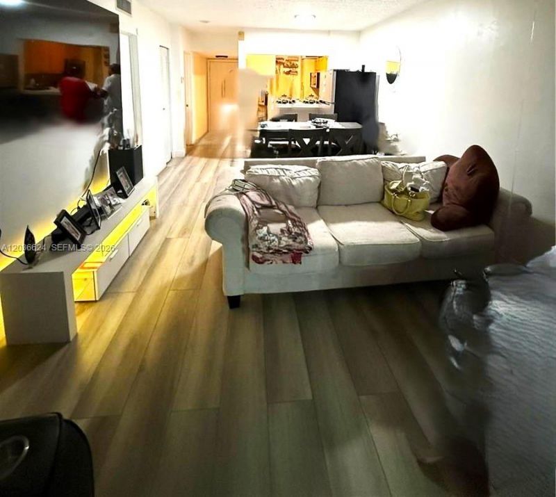 6070 W 18th Ave , Unit 209, Hialeah, FL 33012 Photo