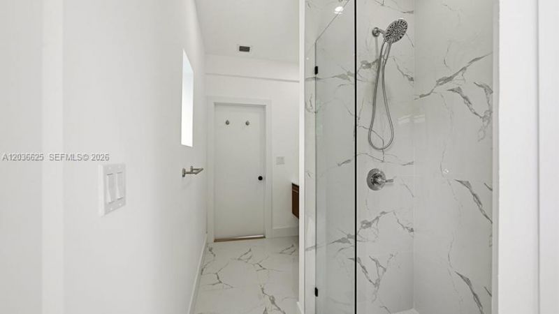 1140 NE 201st Ter , Miami, FL 33179 Photo