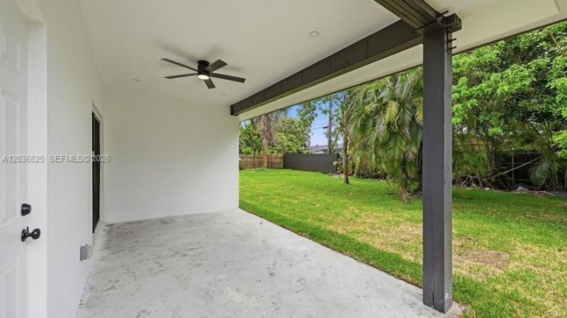 1140 NE 201st Ter , Miami, FL 33179 Photo