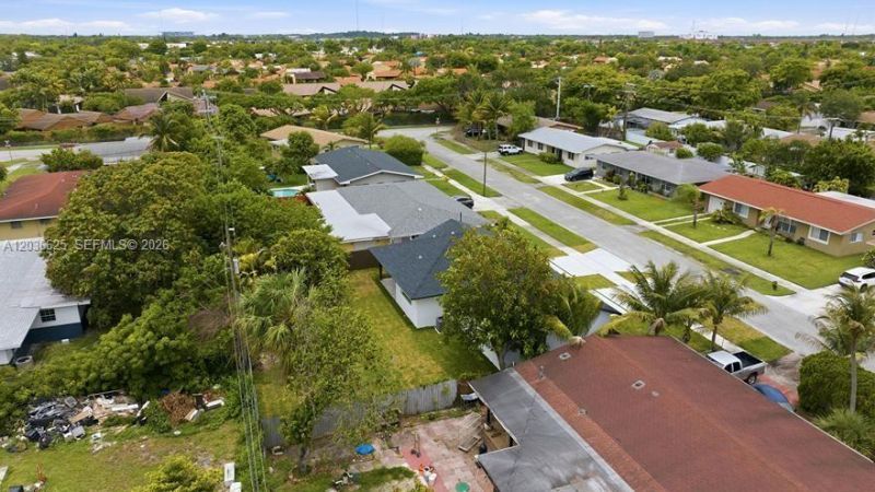 1140 NE 201st Ter , Miami, FL 33179 Photo
