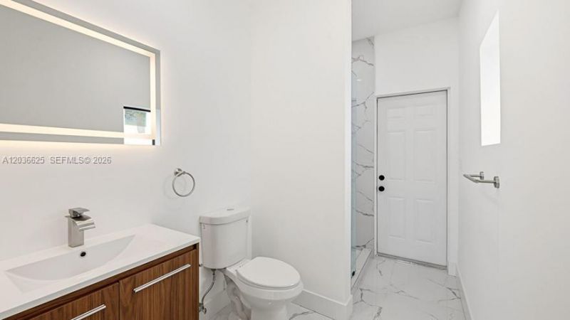 1140 NE 201st Ter , Miami, FL 33179 Photo